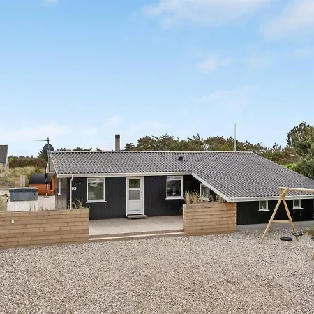 Casa vacanze Rolfkarl - 500m From The Sea In Western Jutland By Interhome