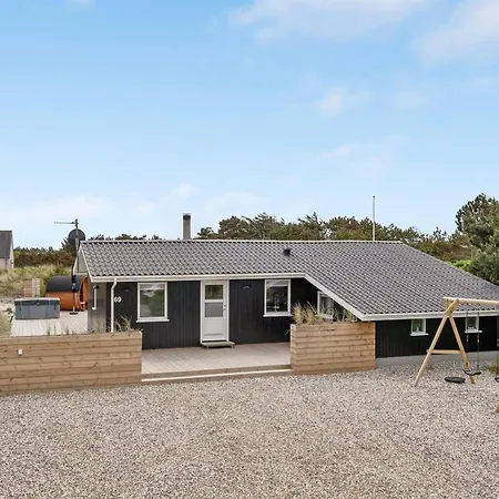 Rolfkarl - 500m From The Sea By Interhome Feriehus